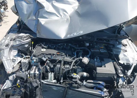 2025 Kia K4 Lxs from USA, damaged, VIN 3KPFT4DE9SE107573